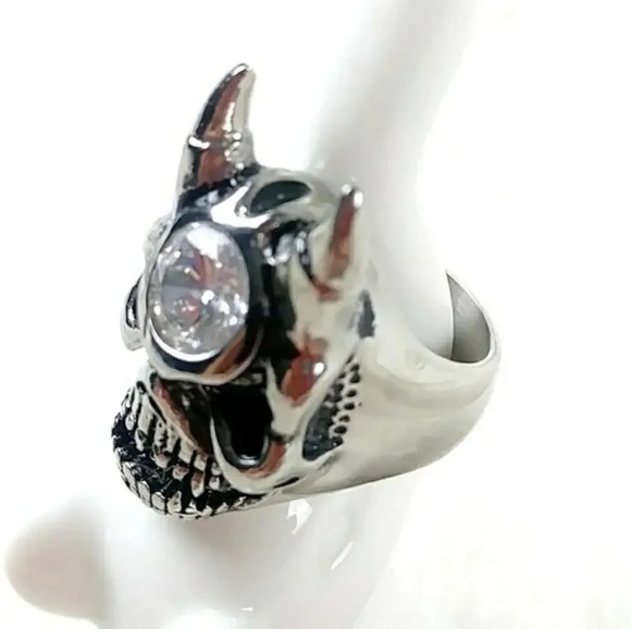Skull Biker Ring Gothic Punk Stainless Steel Unisex Ring - Picture 5 of 10